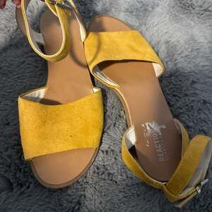 Kenneth Cole Reaction Jolly Low Wedge Suede Sandals in Yellow
